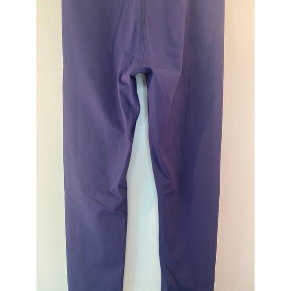 ZYIA Girl's Active Navy Leggings with Scalloped  Hem / Size: L 12-14 - Picture 11 of 12